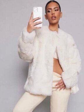 PrettyLittleThing Cream Faux Fur Bubble Coat Womens US 12 Oversized Teddy Jacket